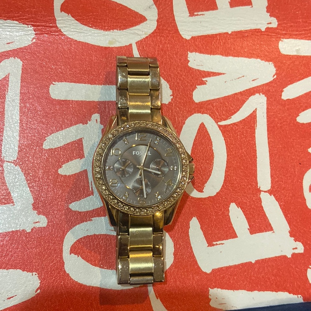 Gold Fossil Watch *needs battery*